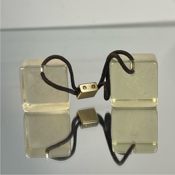 Louis Vuitton clear cube hair Tie with box and dust bag - Picture 11 of 15